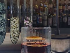 -Shift cocktail bar鸡尾酒吧
