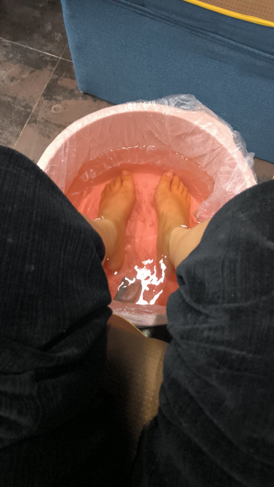 捏脚脚🦶🏻