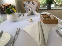 靠窗位-蝶舍·MAISON PAPILLON