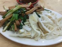 -雷祖芳老妈蹄花店