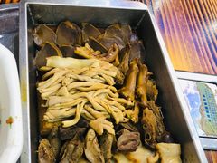 大盘卤水鹅杂-潮喜竹溪荔湖酒家(荔枝湾店)