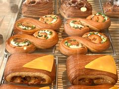 -VERIE BAKEHOUSE