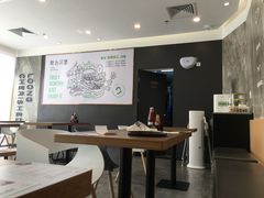 大堂-龙治汉堡(中华城店)