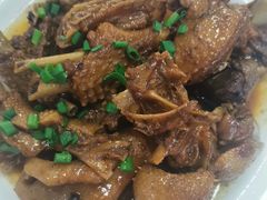 红烧老鸭-丫丫蟹庄·苏式园林农家乐·阳澄湖大闸蟹(阳澄湖莲花岛店)