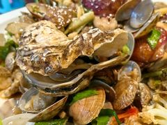 -鑫渔港海鲜本地菜·山海关浑锅(东戴河店)