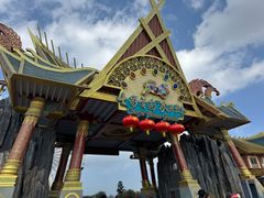 -七彩云南欢乐世界