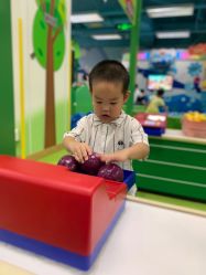 -莫莉幻想儿童乐园(武汉经开永旺店)