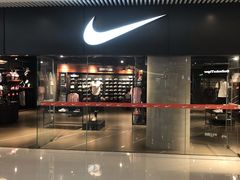 -耐克(恒隆广场店)