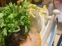 -余欢领鲜火锅(新街口店)