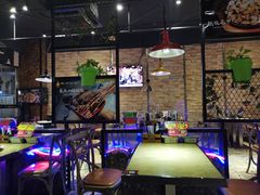 大堂-何师烧烤Pro ·江湖川菜·小龙虾·精酿(太古里旗舰店)