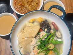 -万记麻辣烫国展总店