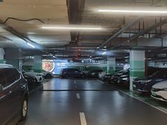 -阳光天地停车场(唐镇店)