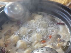 -濠轩阁特色生蚝火锅(水湾路店)