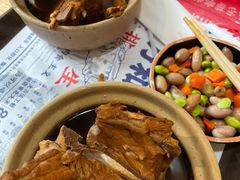 -万和春排骨砂锅米饭(新业广场店)