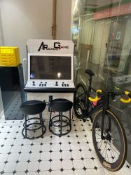 -老男孩男士理容馆·理发·烫染·修面