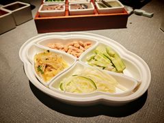 -左庭右院鲜牛肉火锅黑金店(陆家嘴中心店)