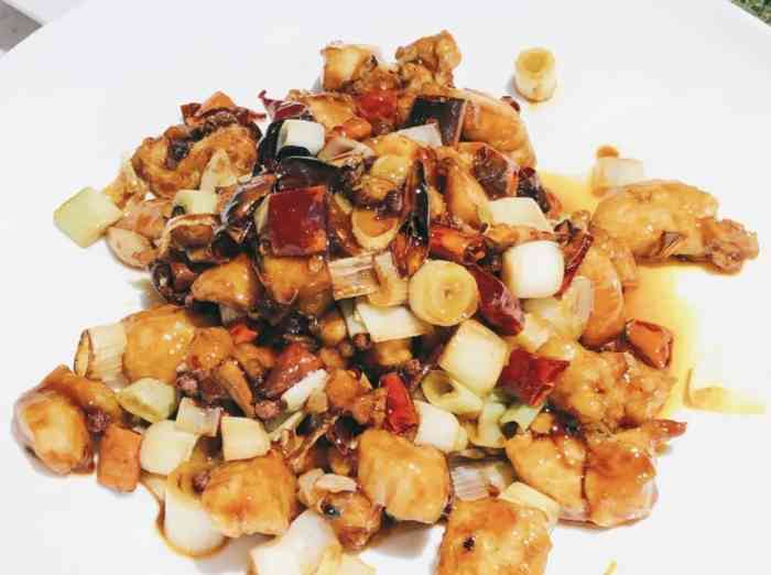 莎莎salsa餐厅·烤鸭 | 酸菜鱼(崂山丽达总店)-"#一家家吃遍青岛