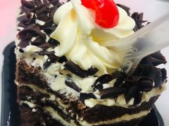 -红宝石·鲜奶小方·海派西点房(莘庄龙之梦店)