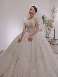 -Lady  Jane高端婚纱礼服馆