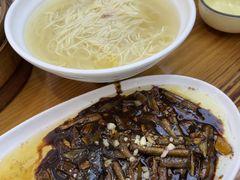 -颐缘居·南翔小笼馆