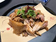 -艳阳天民俗村(公园路店)