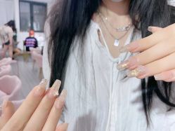 -瞧·享轻奢美甲美睫