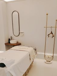 -苑苑vbeauty科技美容SPA