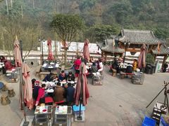 -楠柏弯休闲山庄(梨花溪店)