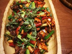 -老滇山寨•云南特色菜•地方菜•民族风情歌舞表演(金碧店)