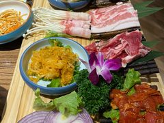 -明洞阿姨·韩式酱蟹烤肉·创意料理(三元桥店)