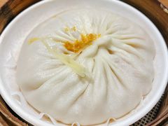 手拆蟹粉灌汤包-包小笼·金牌汤包(中山路店)