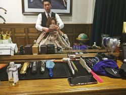 -TWOFACE 双面理发馆