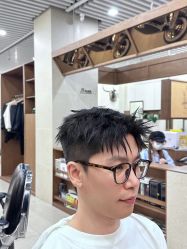-MARTIN'S BARBER SHOP男士理发馆