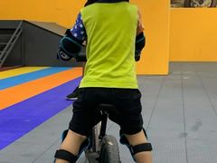 -八爪矩阵极限运动馆·儿童平衡车·感统训练(南海子公园校区)