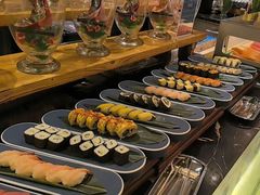-广州万富希尔顿酒店·感趣自助餐厅·金秋蟹宴生蚝海鲜刺身