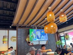 -魏铭鱼头捞饭(晋阳路店)
