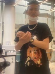 -PE SALON 