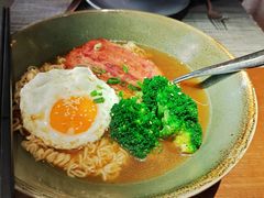 -卡普里披萨·牛扒·下午茶