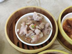 蒜蓉蒸排骨-旋转餐厅