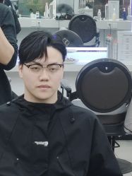 -尤司男士国潮理发馆