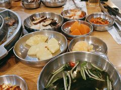 -姜虎东白丁烤肉(虹桥天地店)
