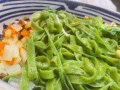 翡翠菠菜面-左陕右甘(亚运村店)
