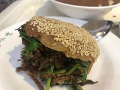 烧饼夹牛肉-护国寺小吃(地安门店)