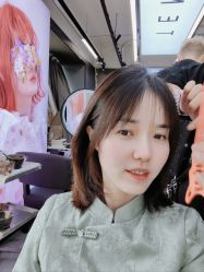 点击看大图 -藤野造型烫发染发