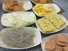 -光头药膳鸡(莱茵小镇店)