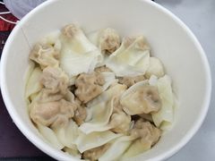 -手劲鱼丸馄饨铺(哈一百店)