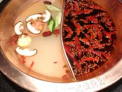 -山城鼎重庆老火锅(西安钟楼店)
