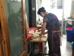 大堂-街头顶黄记馄饨王(中山中路店)