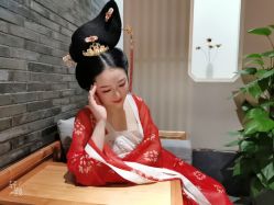 -盘子女人坊古装写真摄影(厦门总店)
