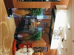 -香格里拉鱼跃地中海西餐厅·牛排披萨